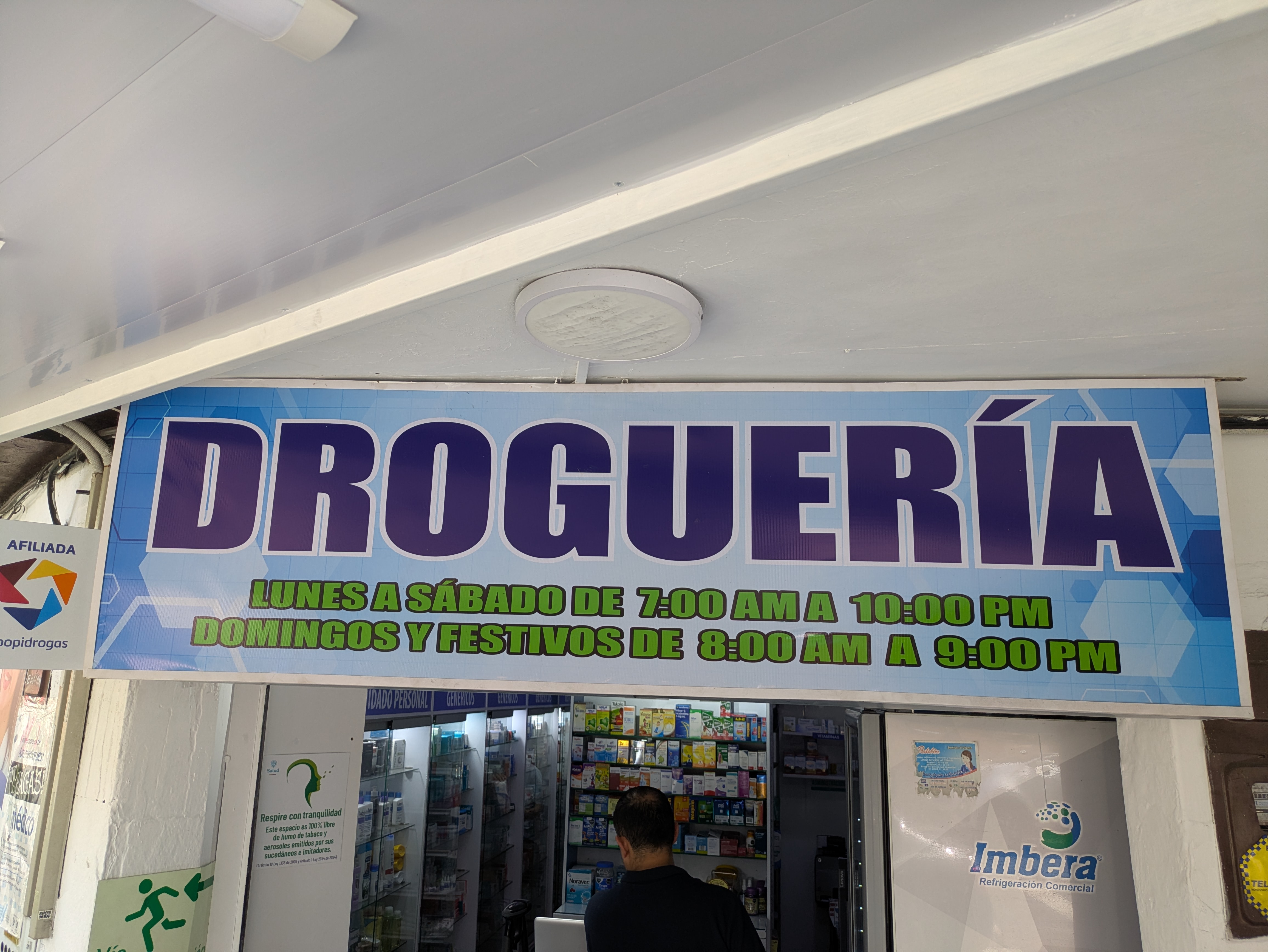 Fachada de Droguería Especialista